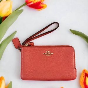 🌸SALE🌸Coach Wristlet